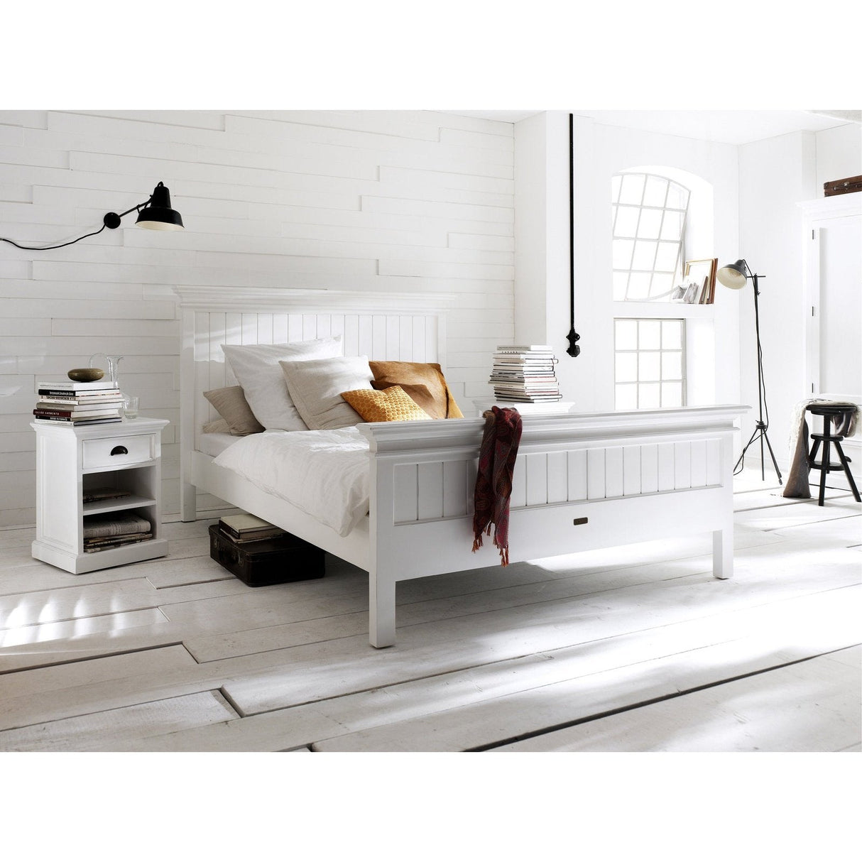 NovaSolo Halifax King Size Bed White BKU001