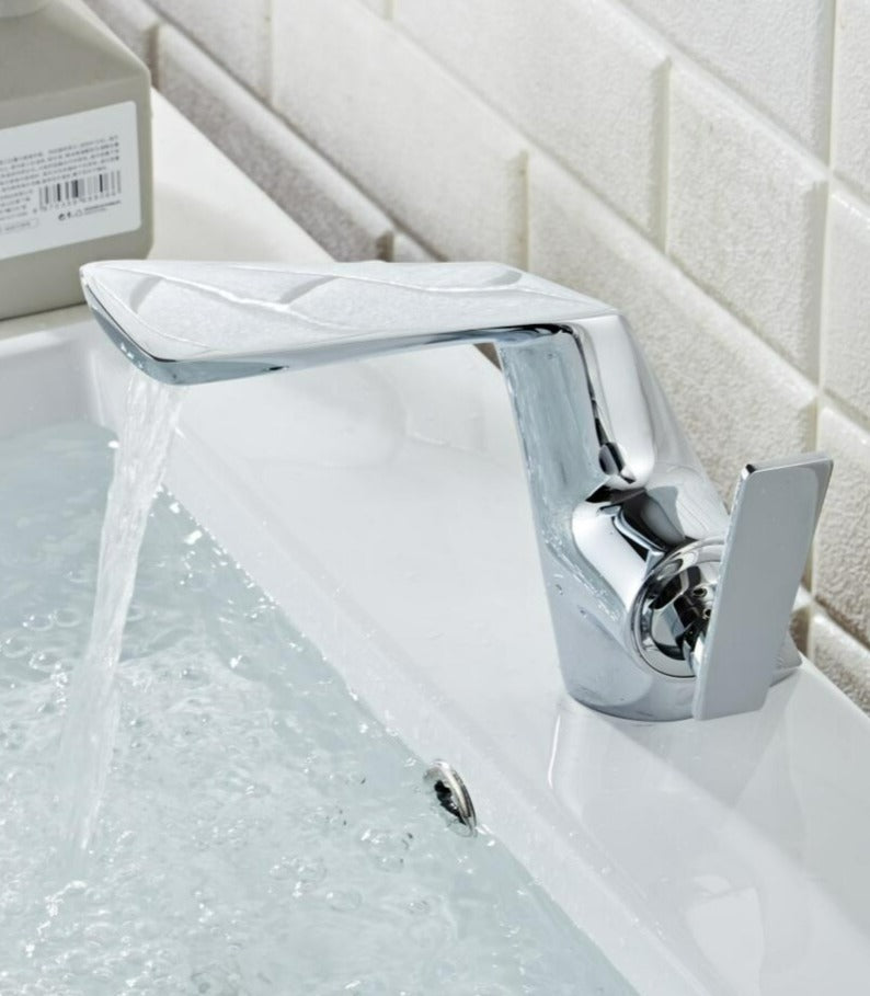 Raven - Modern Bathroom Faucet