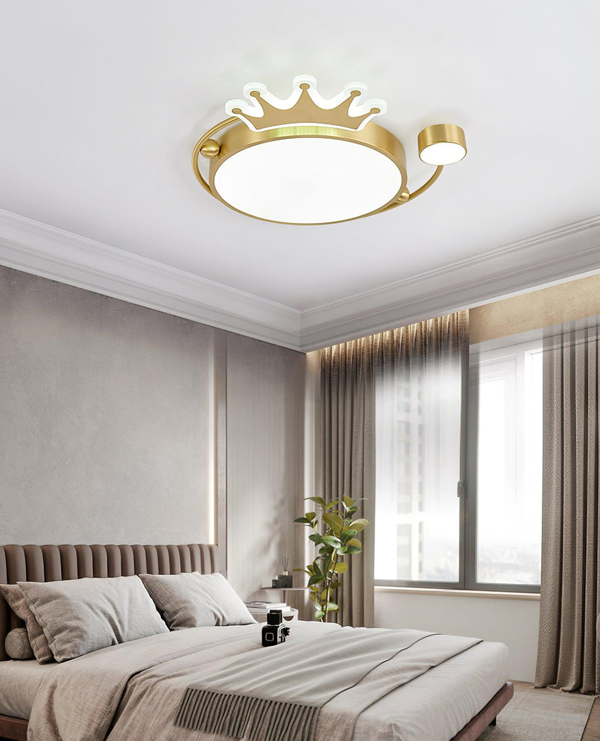 Crown Ceiling Light