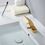 Everest - Modern Curved Faucet