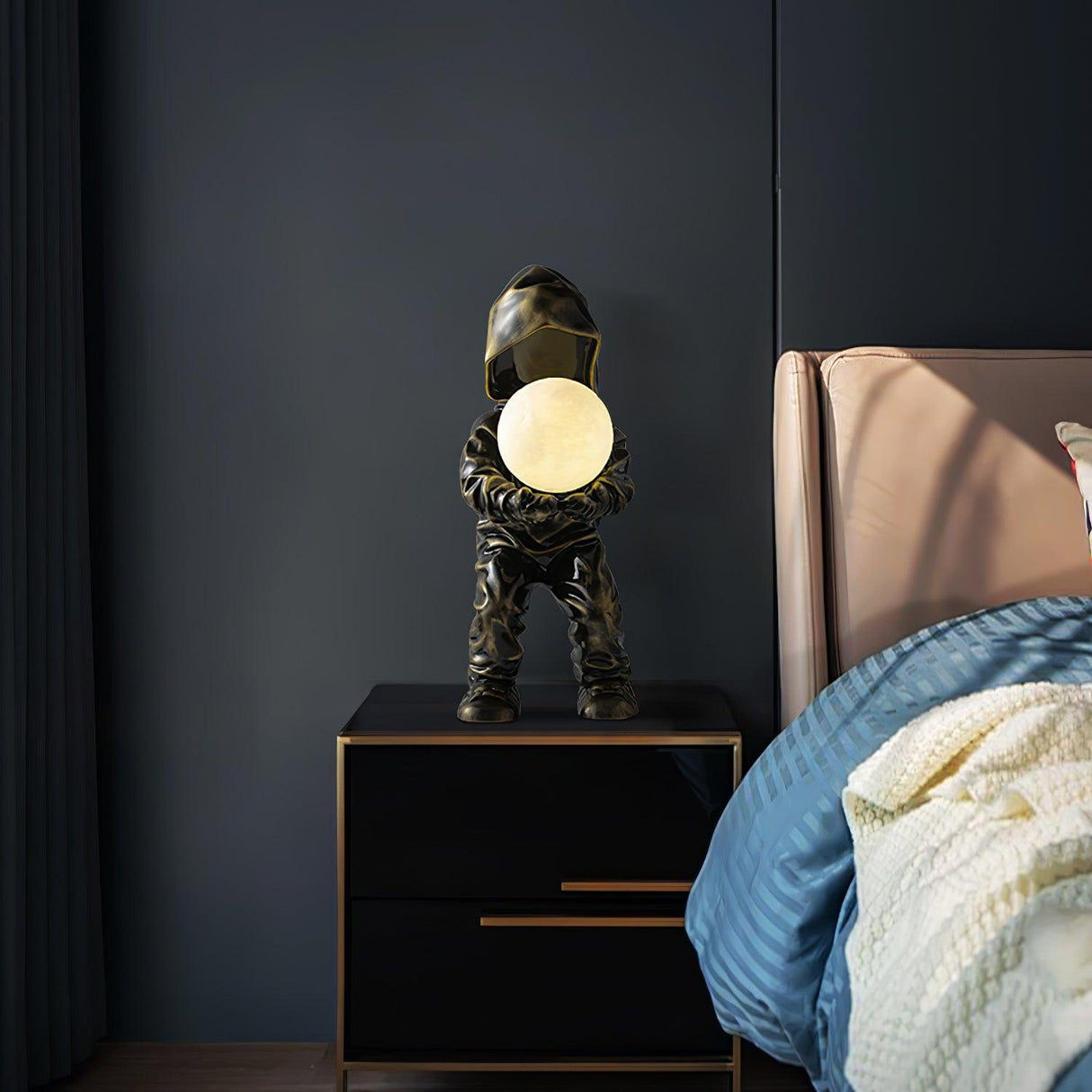 Hacker Planet Table Lamp