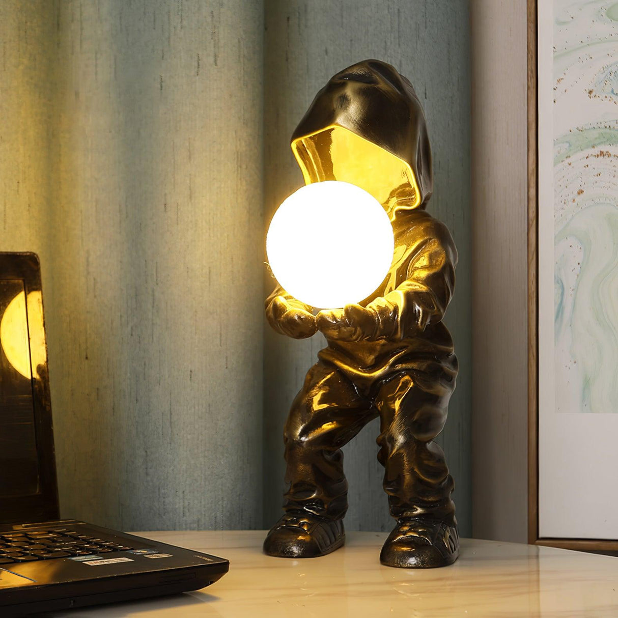 Hacker Planet Table Lamp