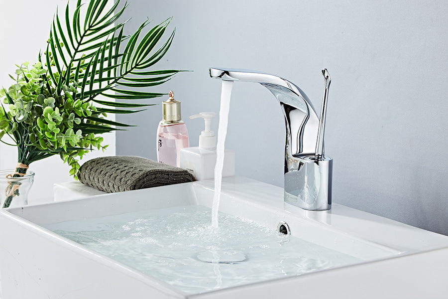 Jordy - Modern Bathroom Faucet