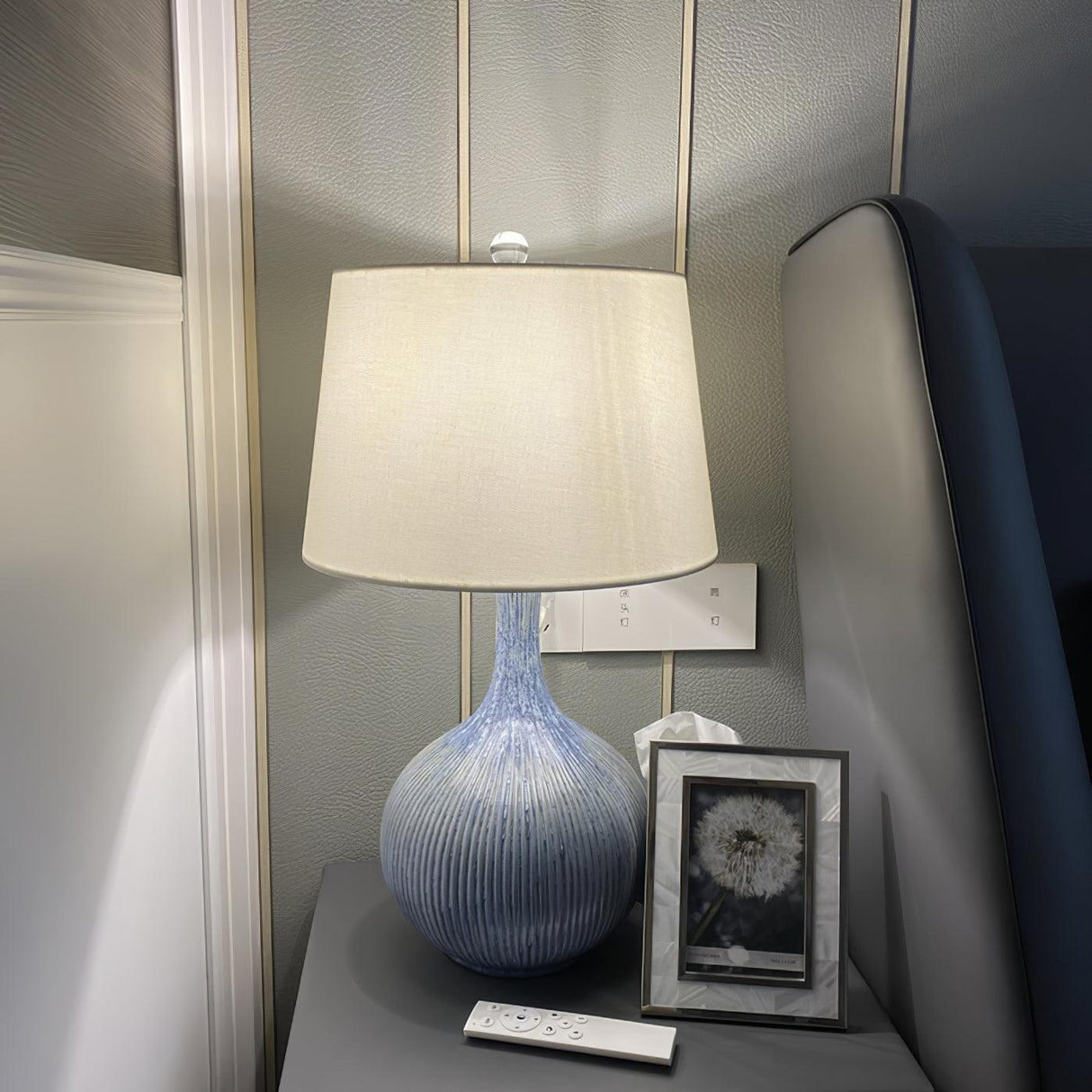 Kole Ceramic Table Lamp