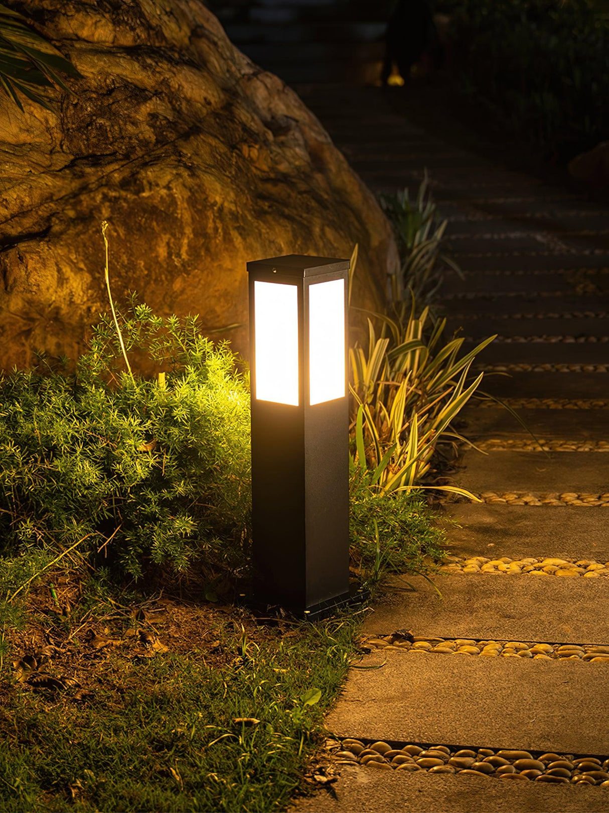 Kuzco Bollard Garden Light