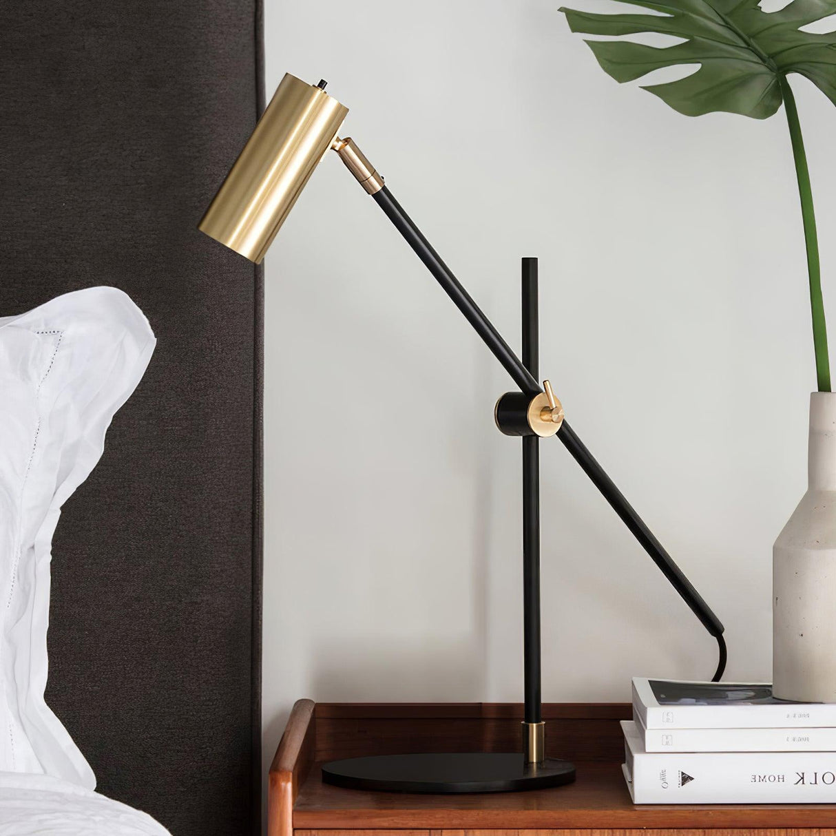 Lektor Table Lamp