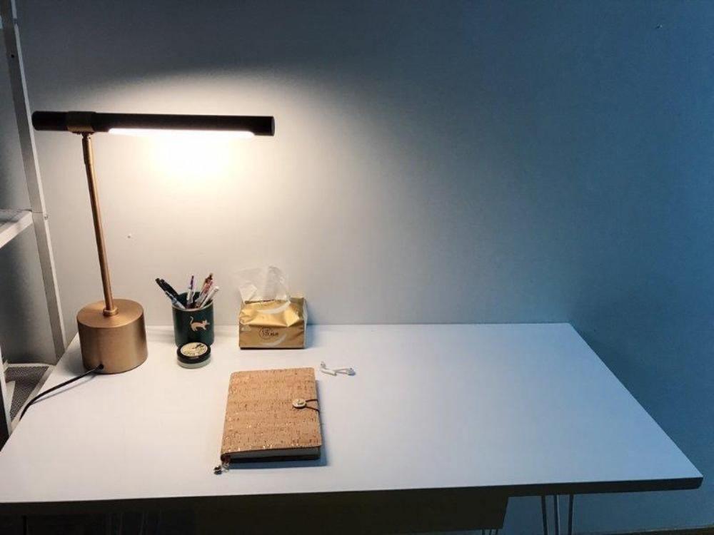 Linear Table Lamp