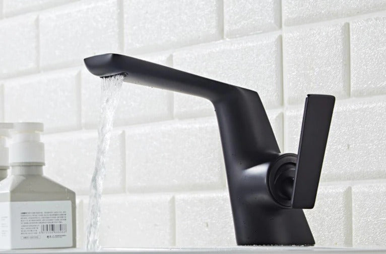 Raven - Modern Bathroom Faucet