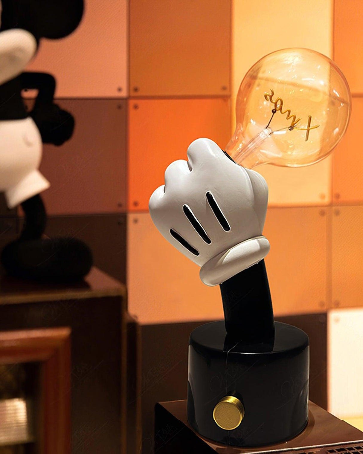 Mickey's Hand Table Lamp