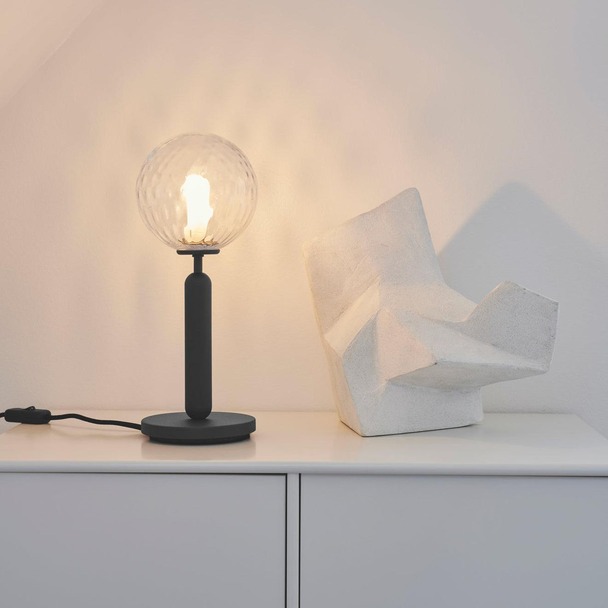 Miira Table Lamp