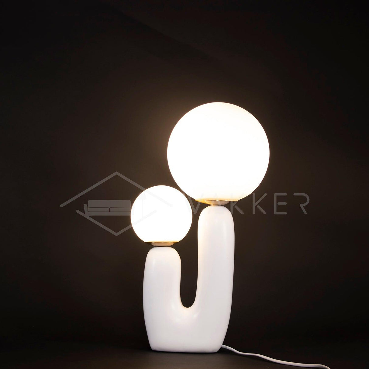 Oo Smooth Table Lamp