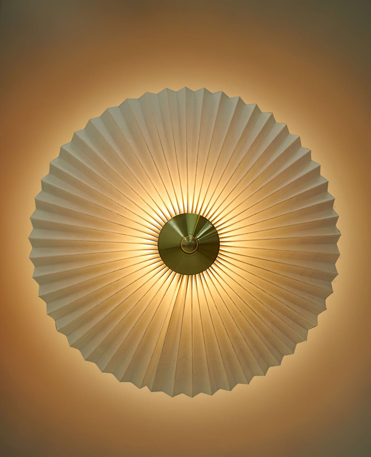 Perla Pleated Table Lamp