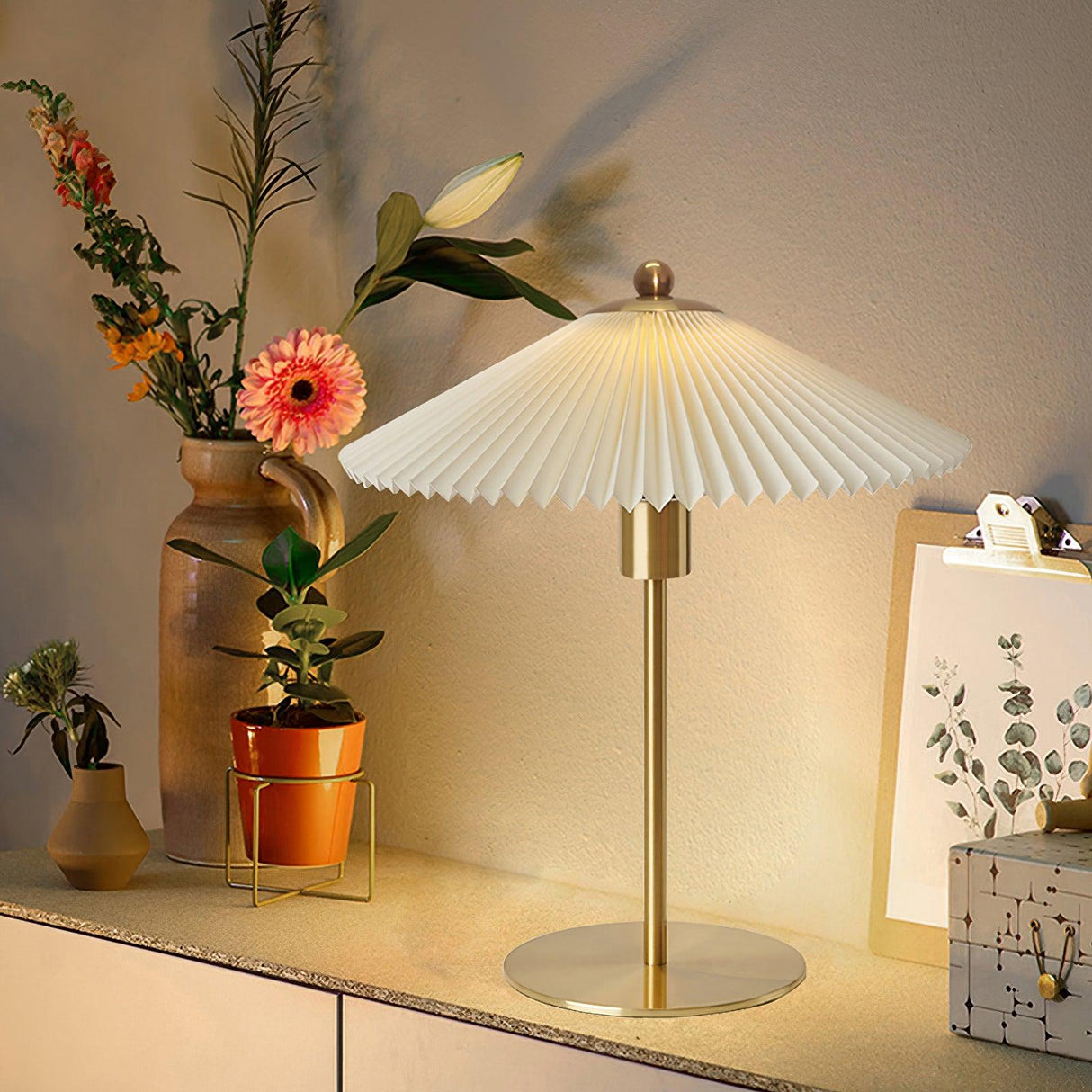 Perla Pleated Table Lamp