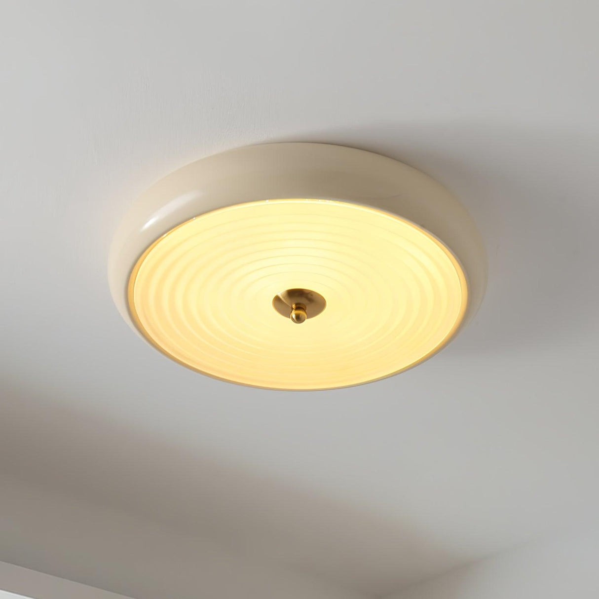 Ripple Cream Ceiling Lamp