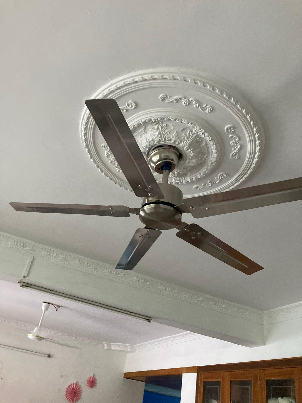 Rozzen Ceiling Fan 52″