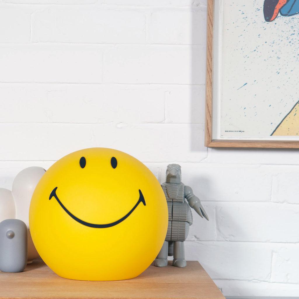 Smiling Table Lamp