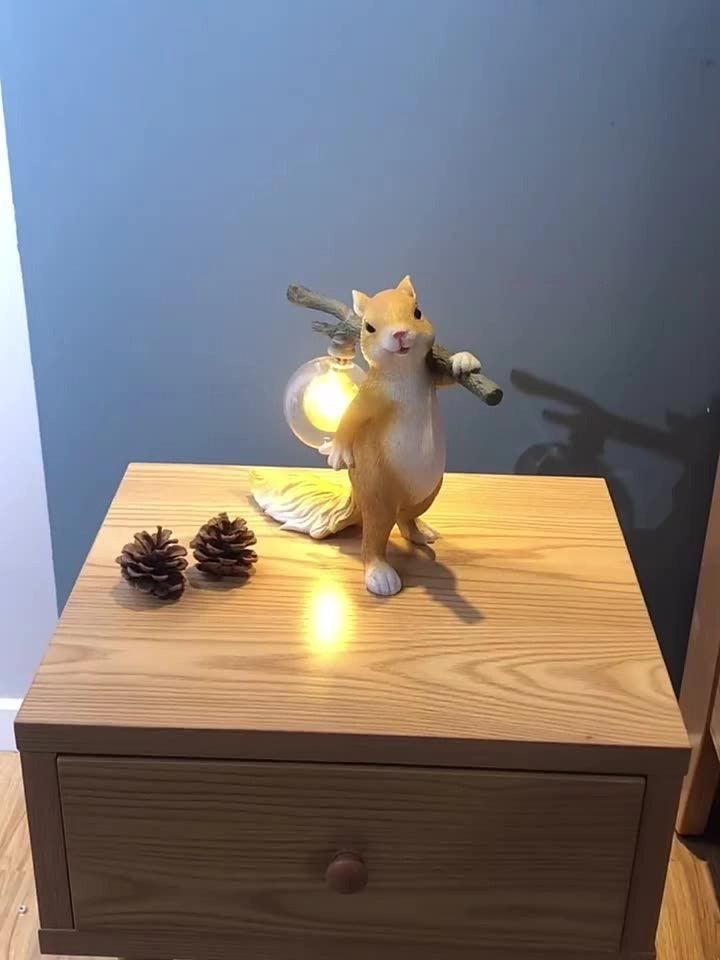 Squirrel Table Lamp