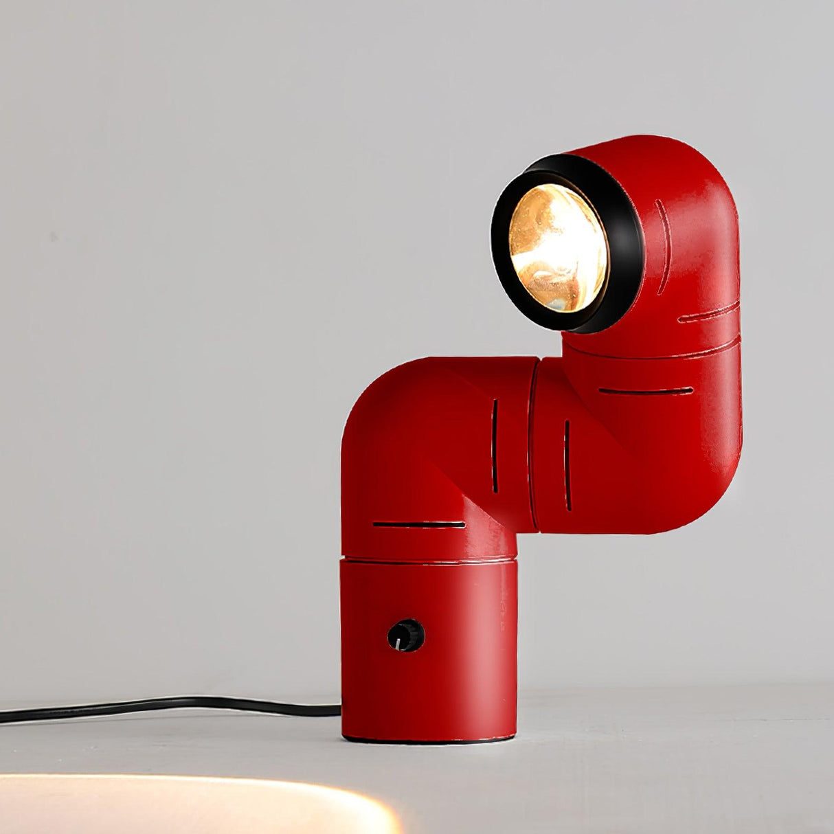 Tatu Table Lamp