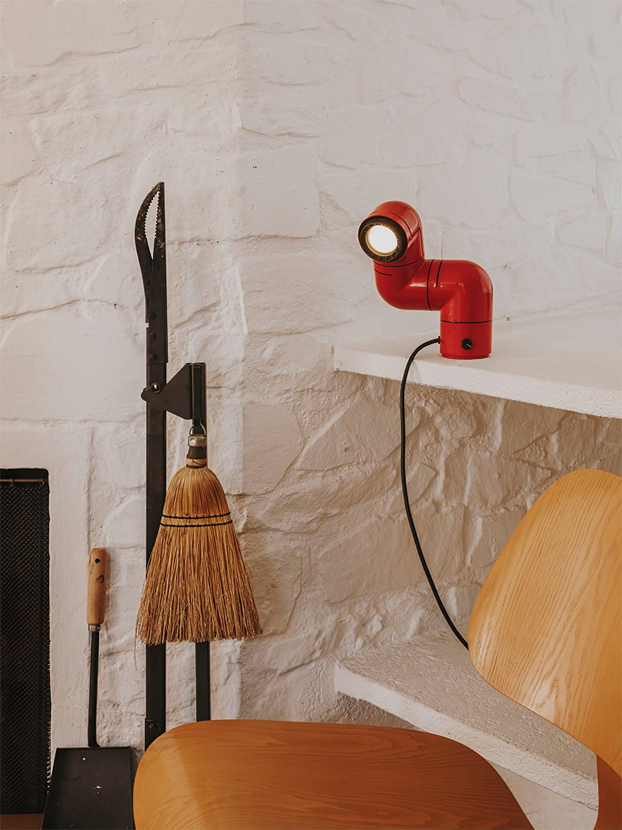 Tatu Table Lamp