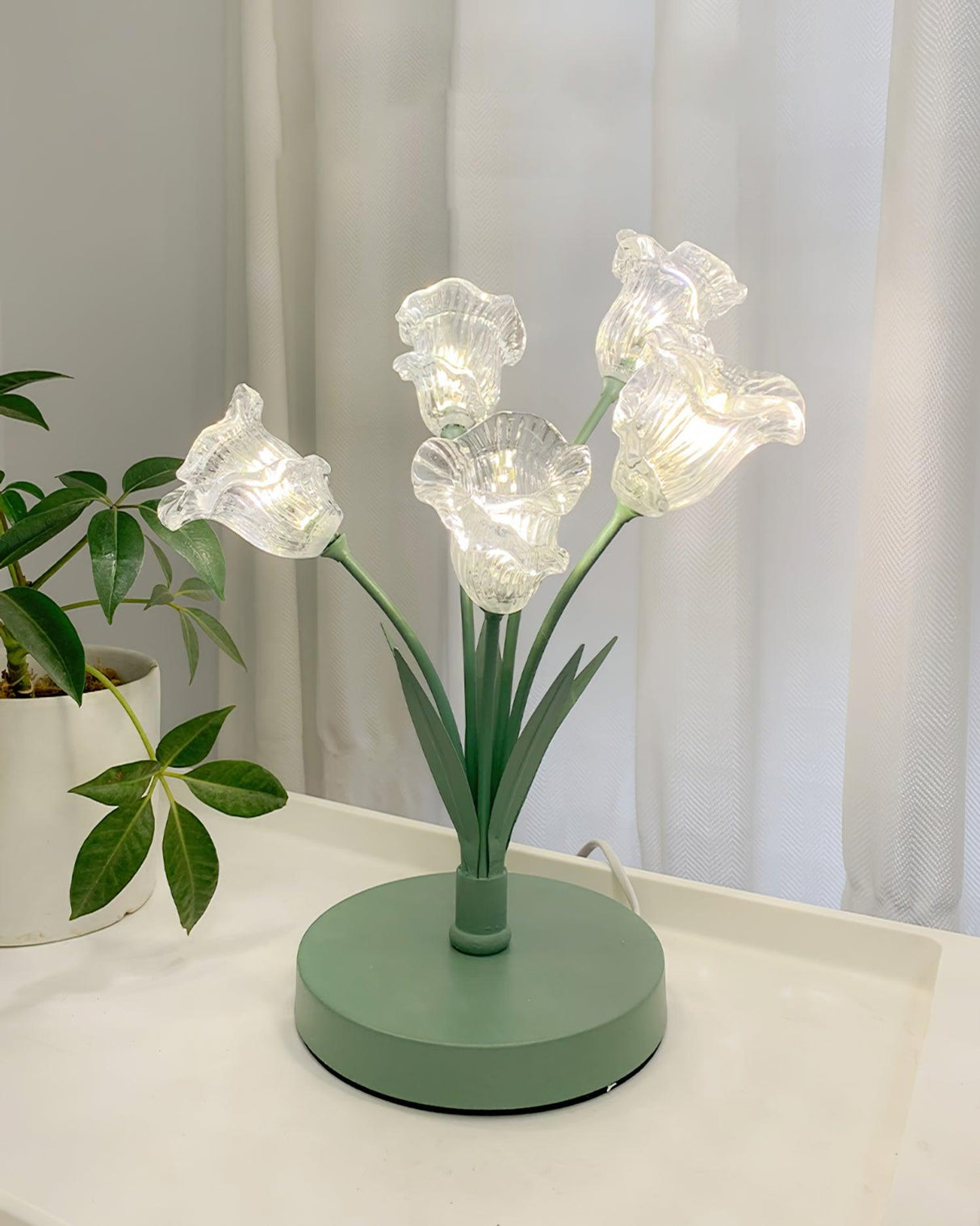 Tulip Crystal Table Lamp