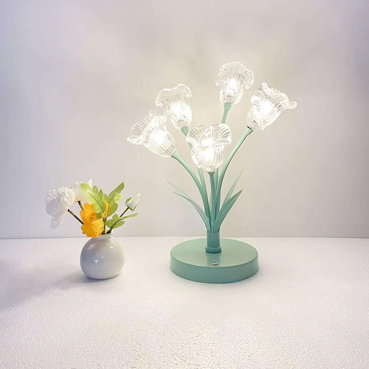 Tulip Crystal Table Lamp