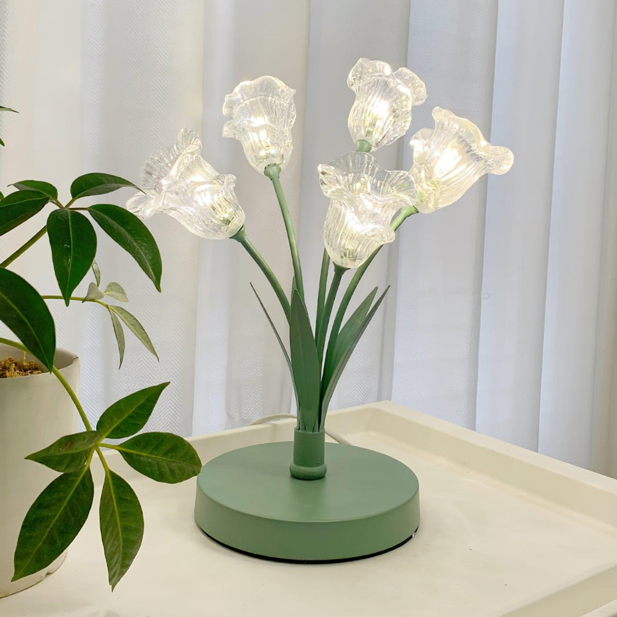 Tulip Crystal Table Lamp