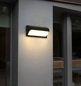 Curved LED Outdoor Wall Light