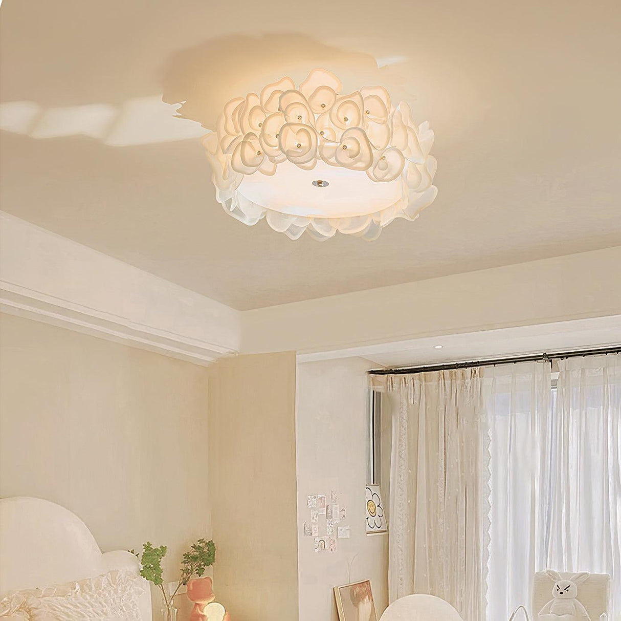 White Flower Ceiling Lamp