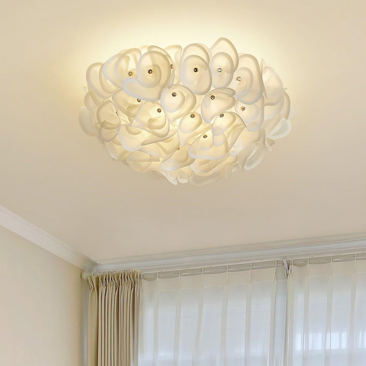 White Flower Ceiling Lamp