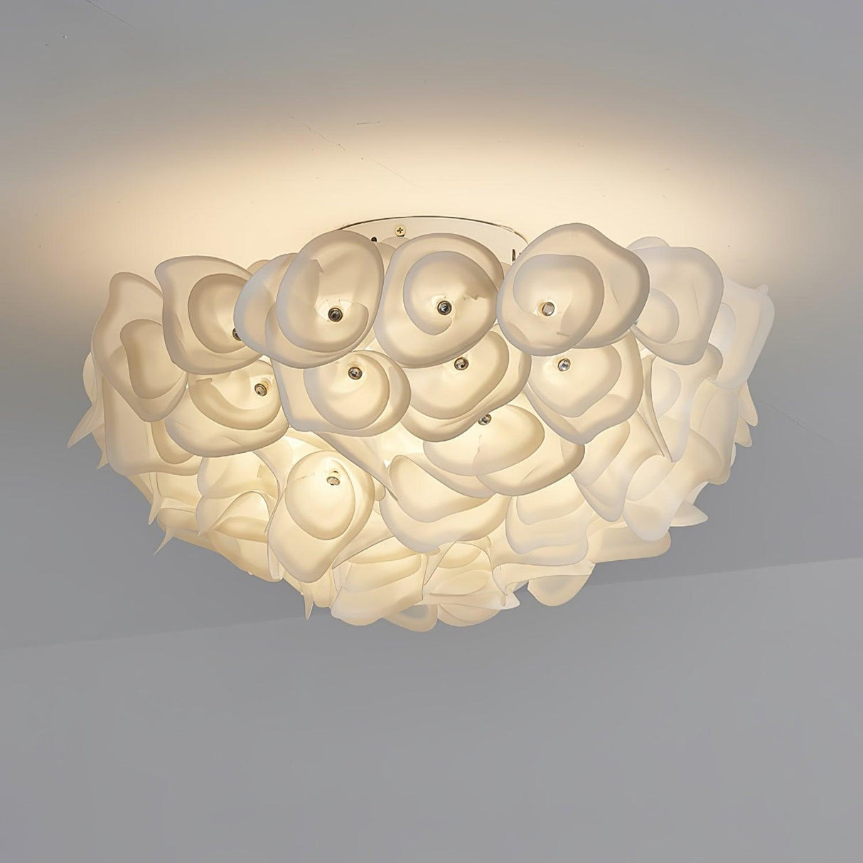 White Flower Ceiling Lamp