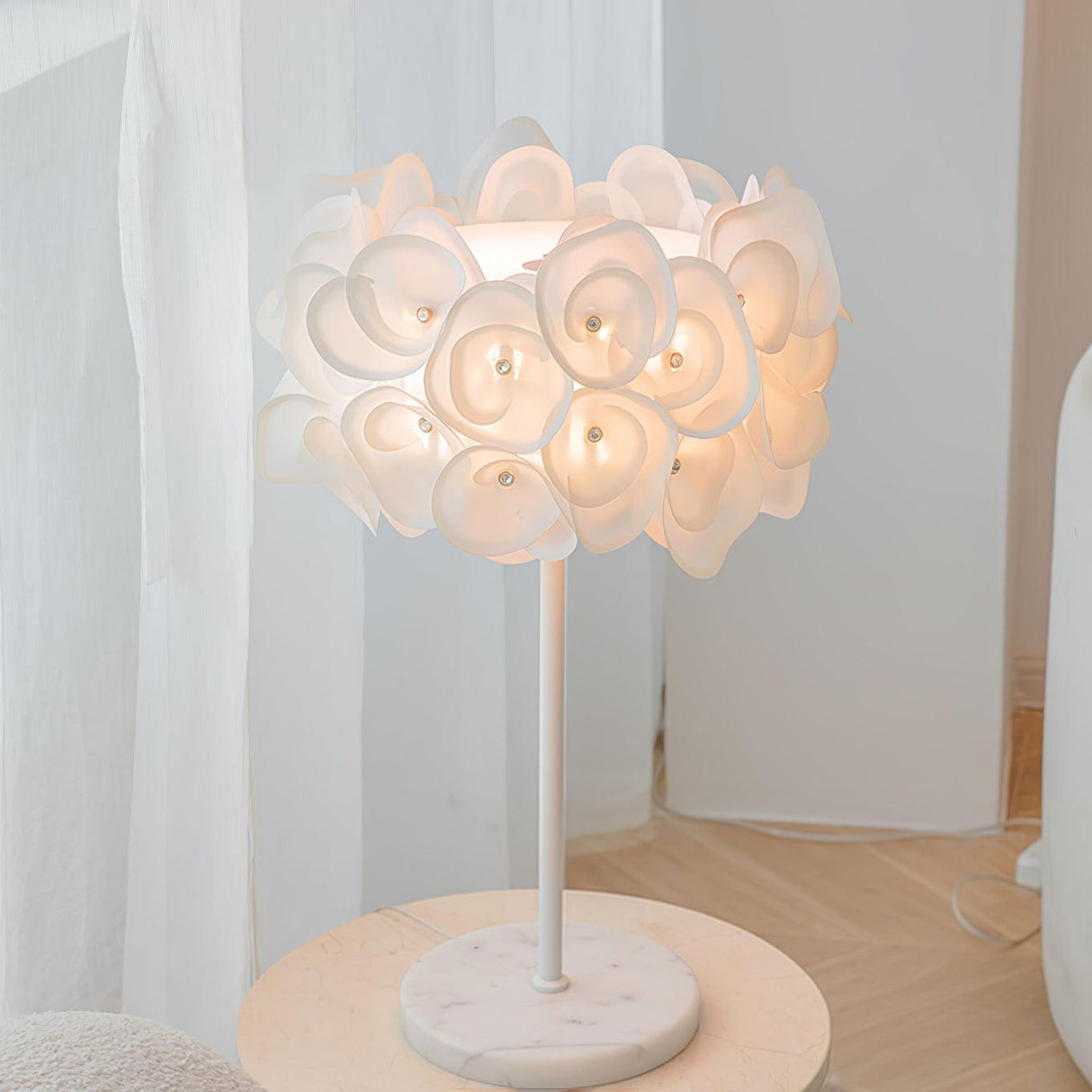 White Flower Table Lamp