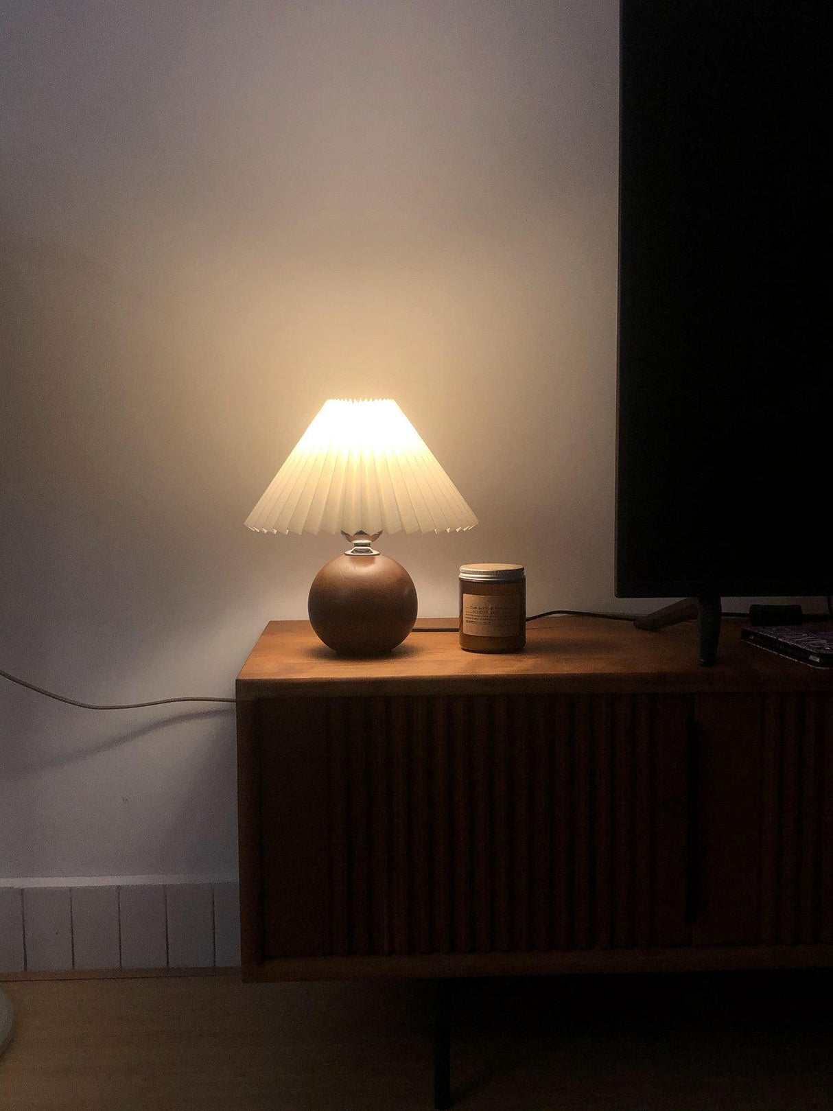 Pleated Wooden Table Lamp