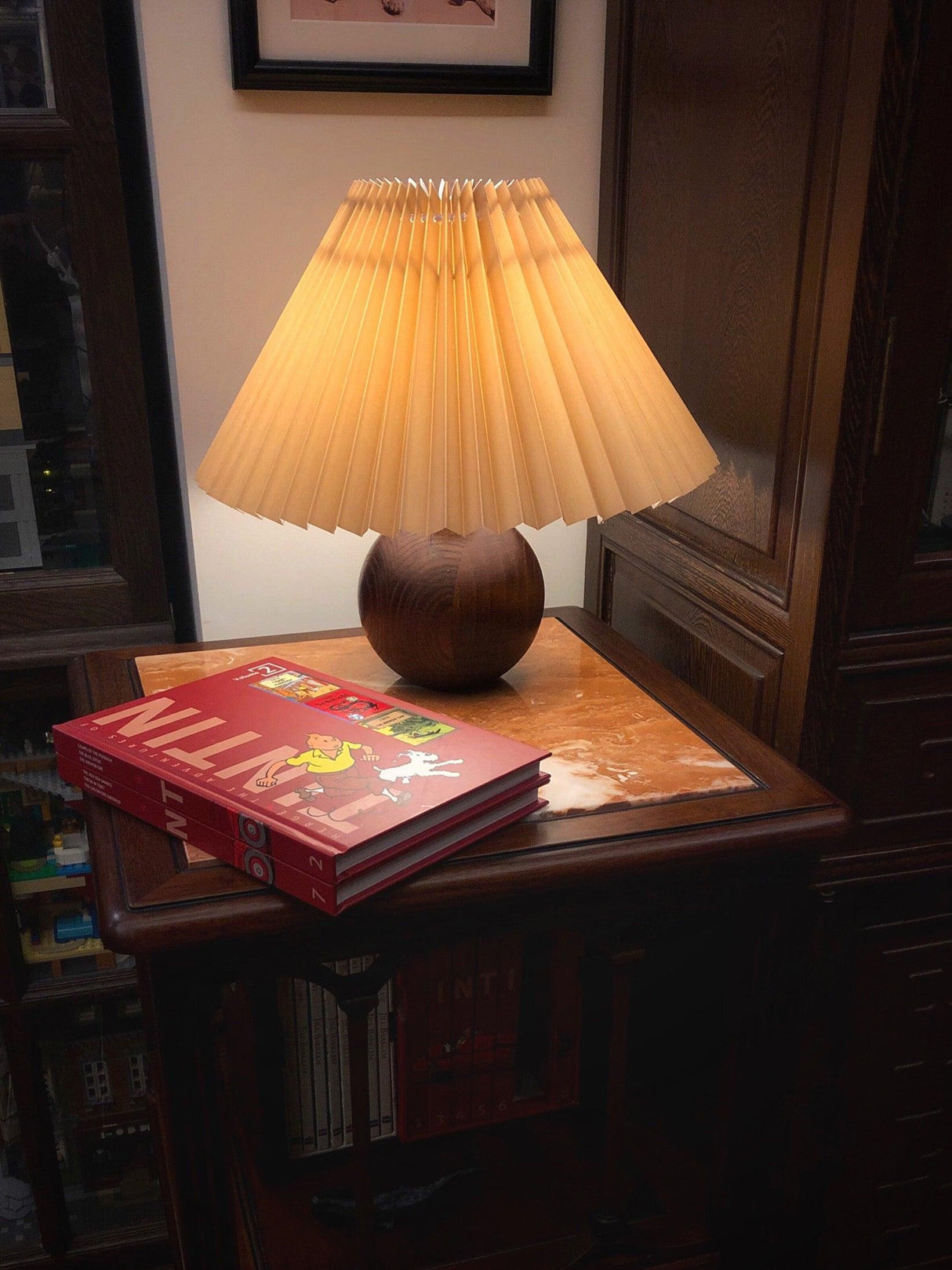 Pleated Wooden Table Lamp