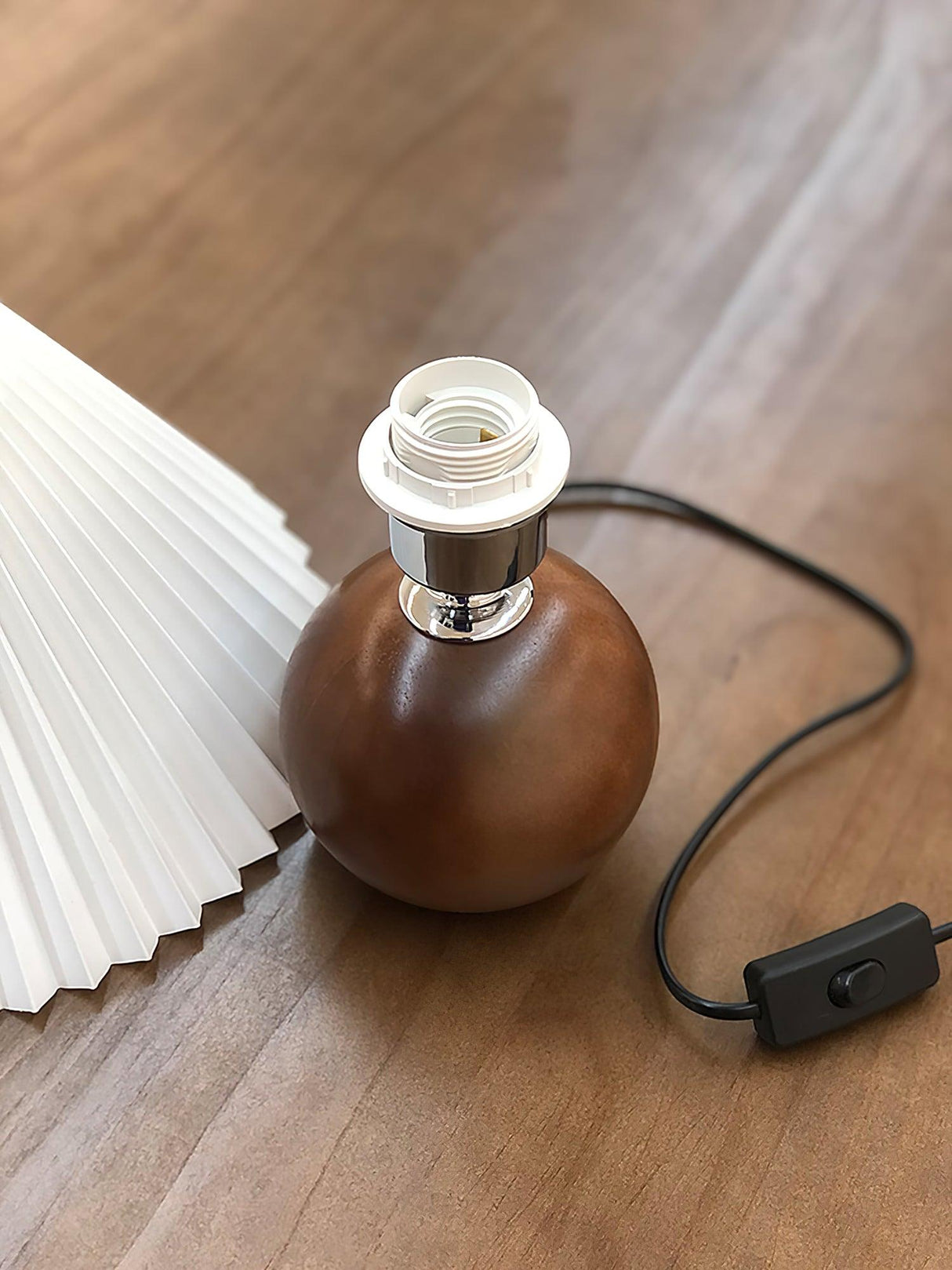 Pleated Wooden Table Lamp