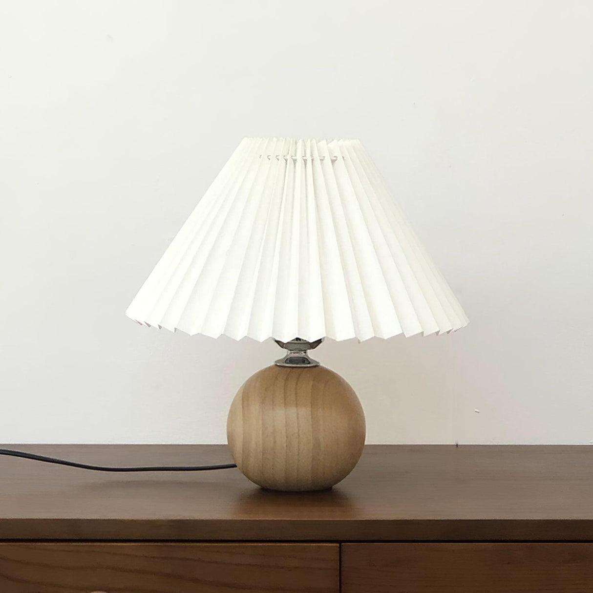 Pleated Wooden Table Lamp