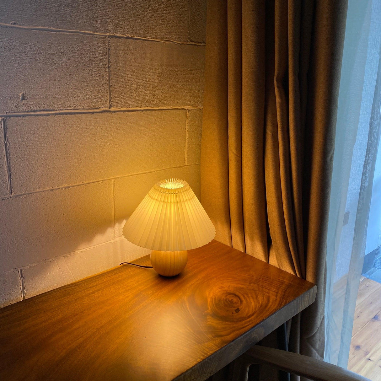 Pleated Wooden Table Lamp