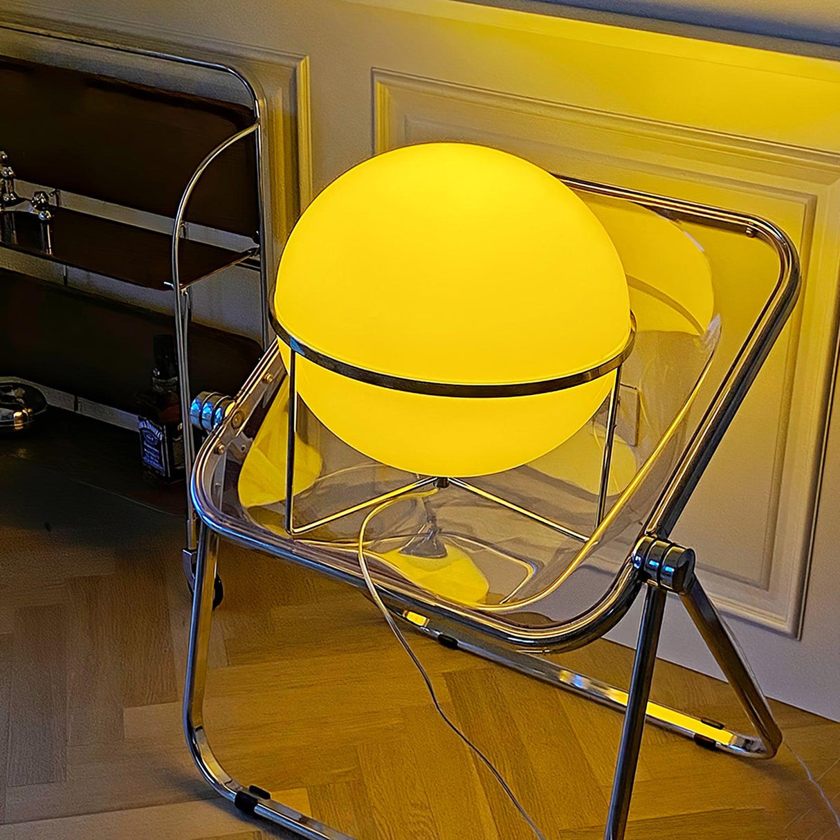 Yolk Table Lamp