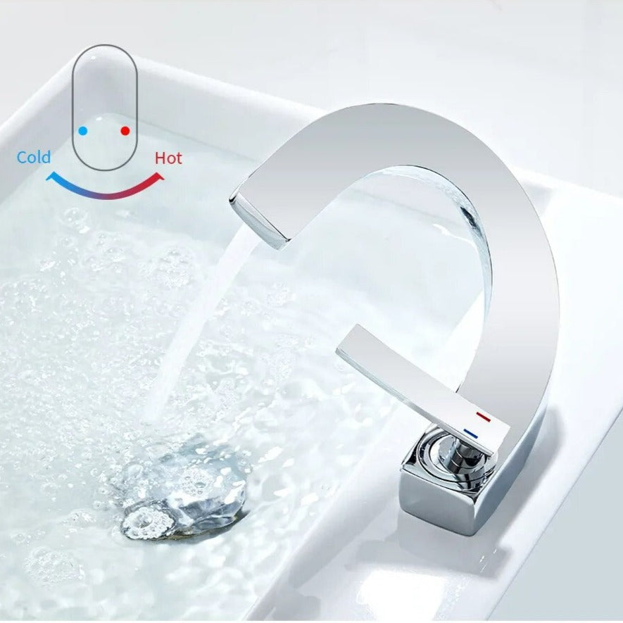 Victor - Curved Bathroom Faucet