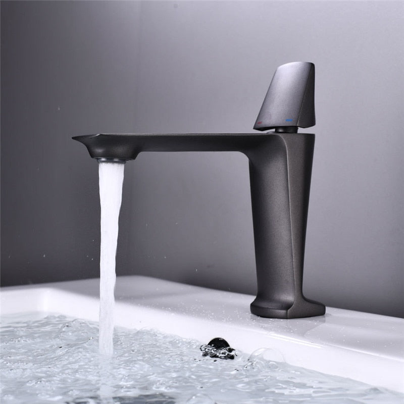 Bennett - Modern Bathroom Faucet