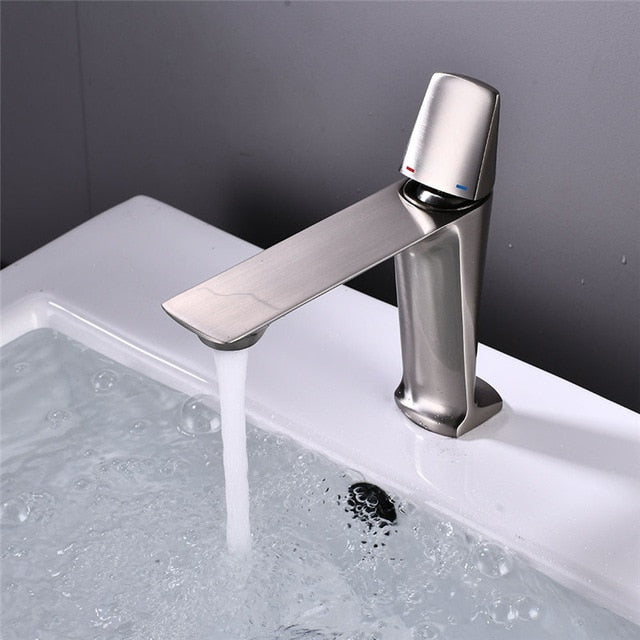 Bennett - Modern Bathroom Faucet