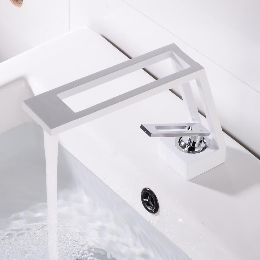 Iris - Modern Bathroom Faucet