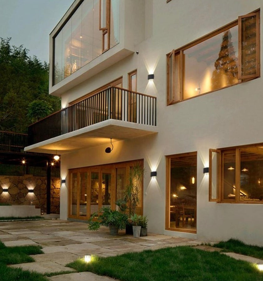 Veda - Outdoor LED Wall Light