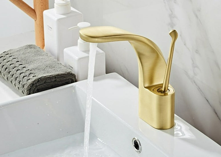 Jordy - Modern Bathroom Faucet