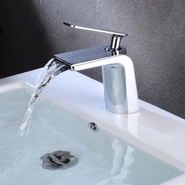 Elton - Classic Waterfall Faucet