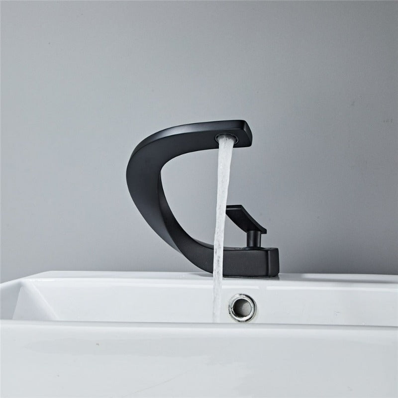 Victor - Curved Bathroom Faucet