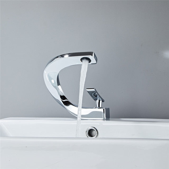 Victor - Curved Bathroom Faucet