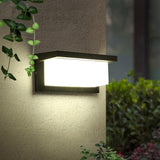 Horizontal LED Outdoor Light