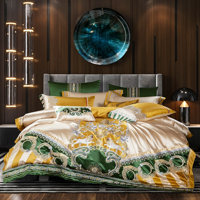 Caroline Green Embroidered Jacquard Satin Duvet Cover Set Duvet Cover Set - Venetto Design Queen | 4 Pieces Venettodesign.com