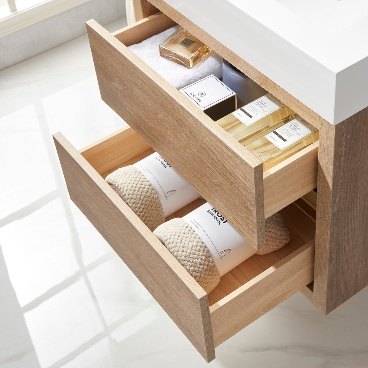 Palencia 24" Single Sink Wall-Mount Bath Vanity in North American Oak with White Composite Integral Square Sink Top