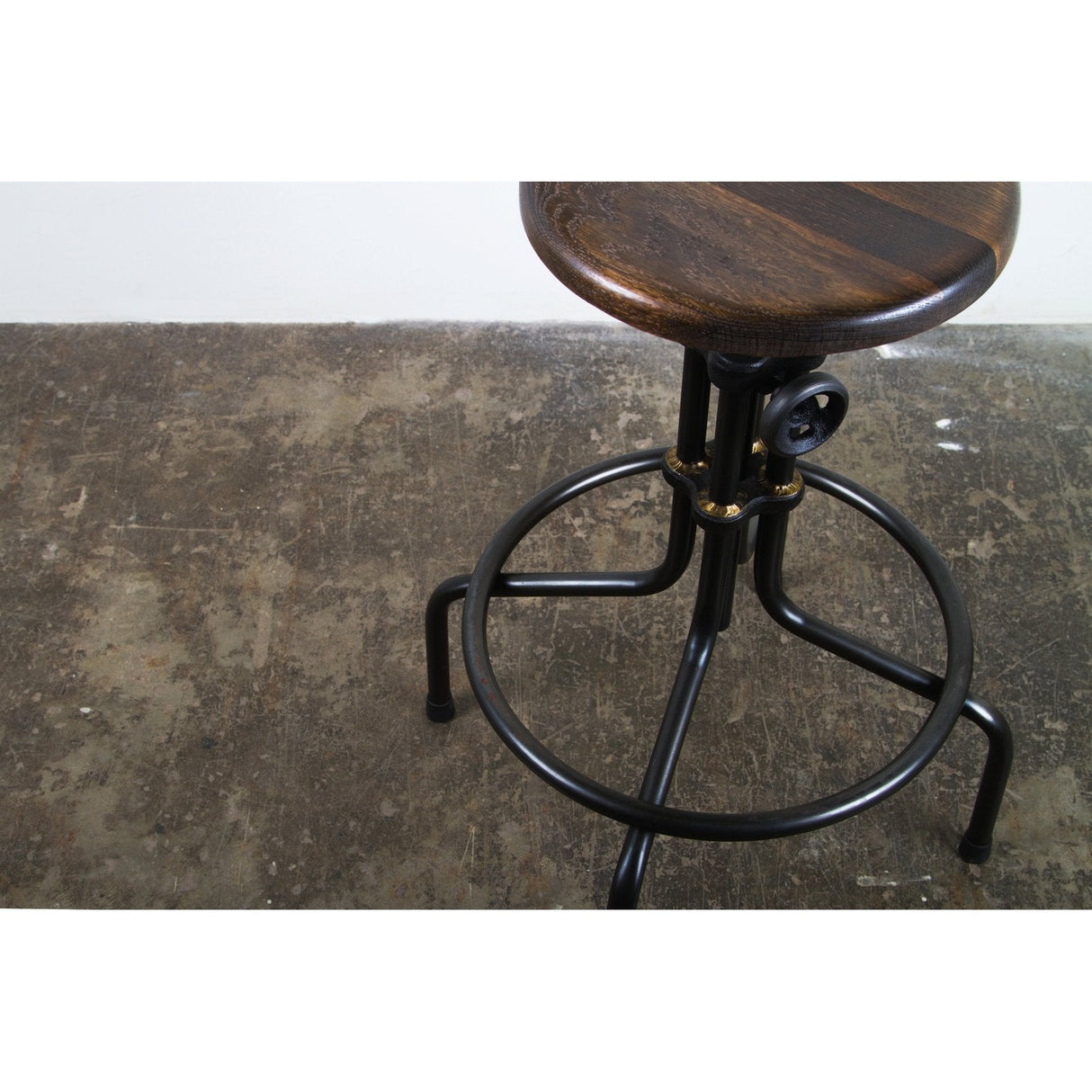 District Eight V19c-b Adjustable Stool in Burnt Brown HGDA144